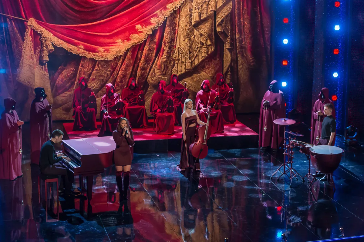 Clean Bandit, lighting and production design by Rob Sinclair