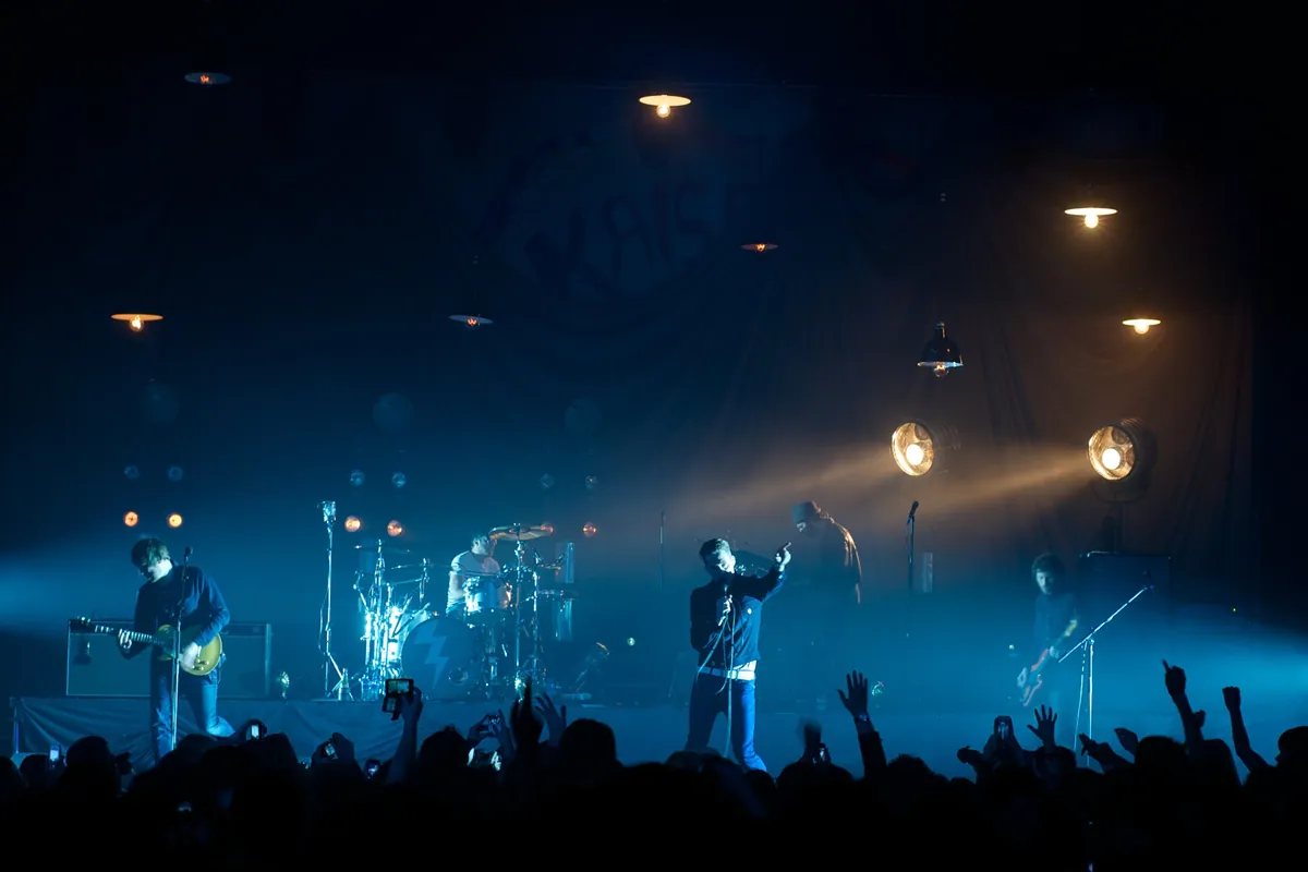 Kaiser Chiefs 2013, lighting and production design by Rob Sinclair