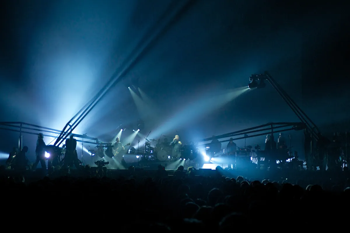 Peter Gabriel 2013, lighting and production design by Rob Sinclair